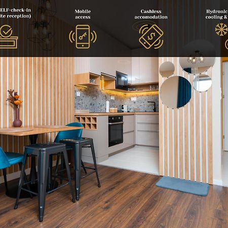 Waterfront City Apartments By Urbanrent Βουδαπέστη Εξωτερικό φωτογραφία
