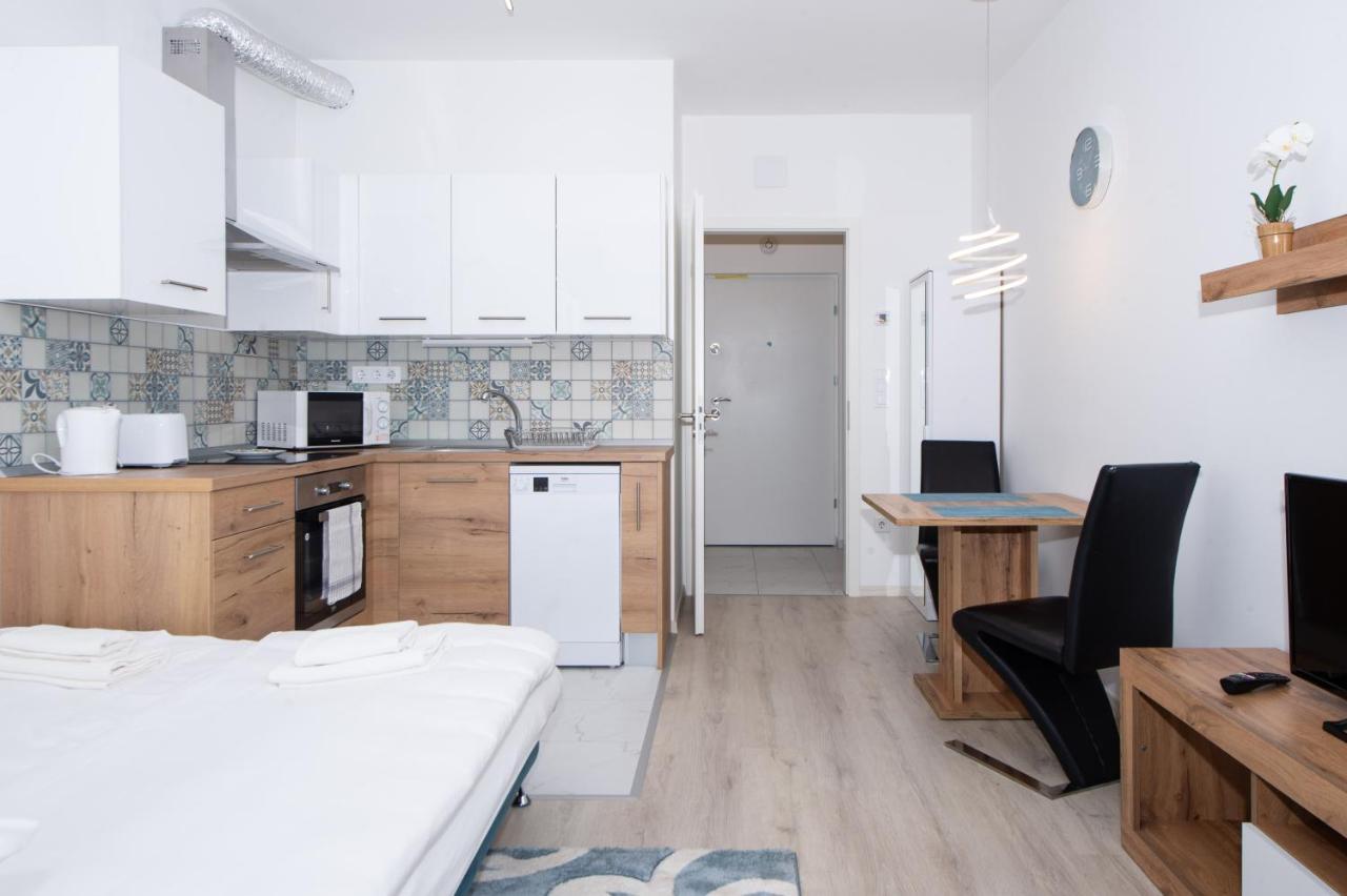 Waterfront City Apartments By Urbanrent Βουδαπέστη Εξωτερικό φωτογραφία