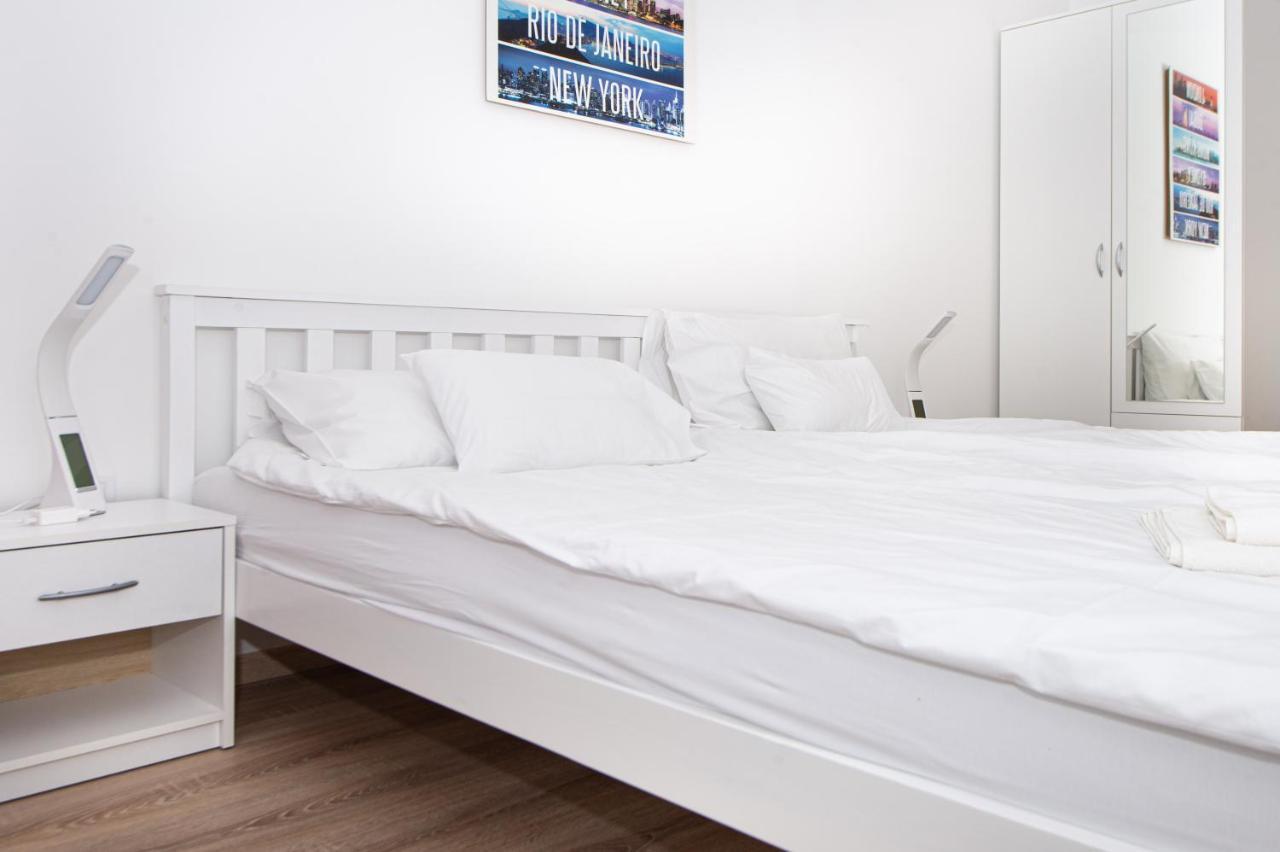 Waterfront City Apartments By Urbanrent Βουδαπέστη Εξωτερικό φωτογραφία
