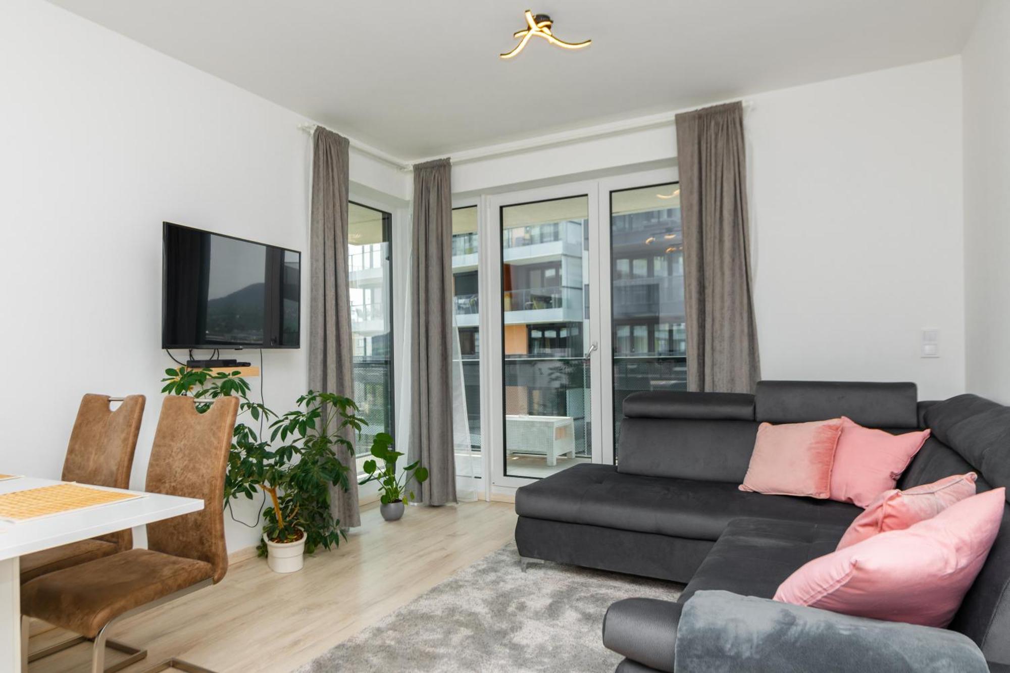 Waterfront City Apartments By Urbanrent Βουδαπέστη Εξωτερικό φωτογραφία